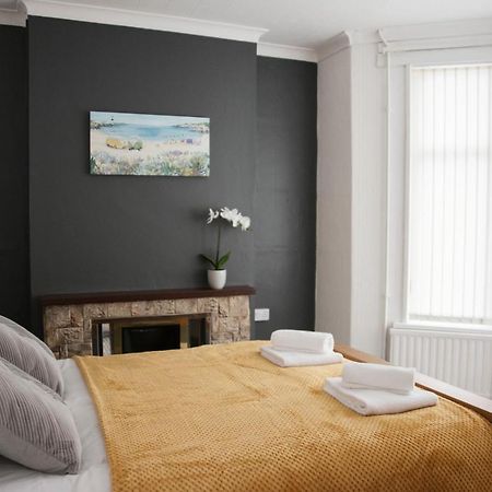 Six Bells Retreat Villa Abertillery Buitenkant foto