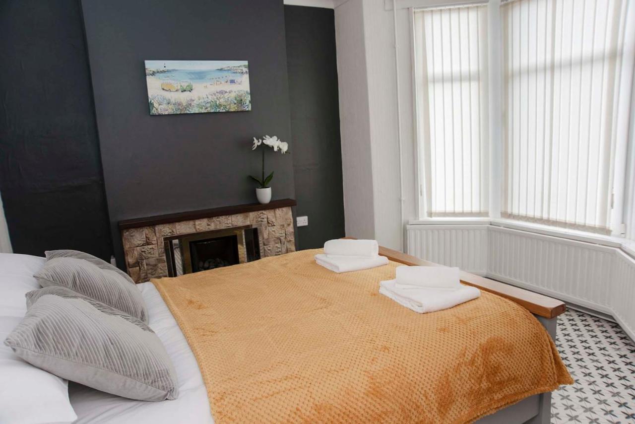 Six Bells Retreat Villa Abertillery Buitenkant foto