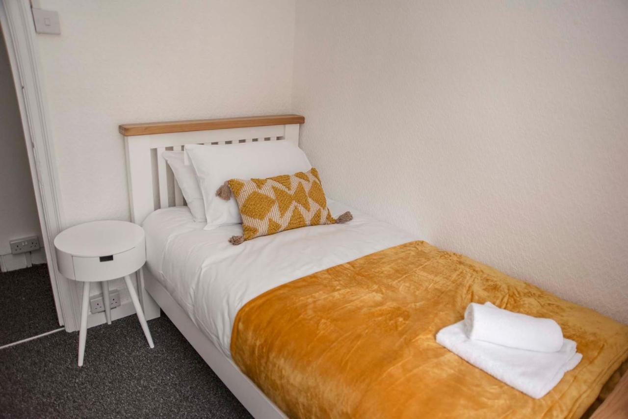Six Bells Retreat Villa Abertillery Buitenkant foto