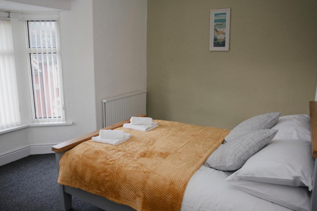 Six Bells Retreat Villa Abertillery Buitenkant foto
