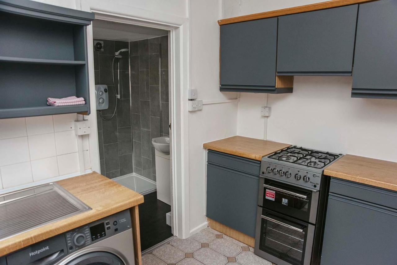 Six Bells Retreat Villa Abertillery Buitenkant foto
