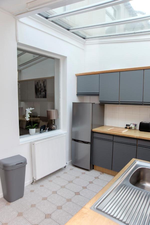 Six Bells Retreat Villa Abertillery Buitenkant foto