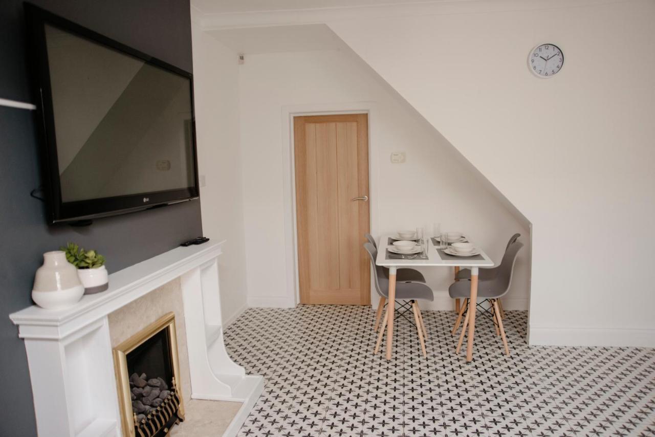 Six Bells Retreat Villa Abertillery Buitenkant foto